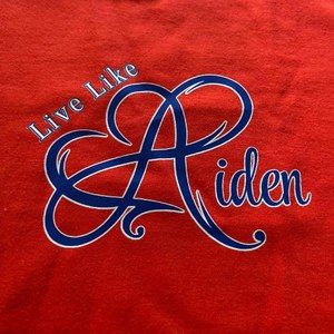 Meet your Posher, Delona